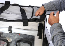 Laden Sie das Bild in den Galerie-Viewer, AniSec - Pflege-, Quarantäne- und Transporttasche für Tiere